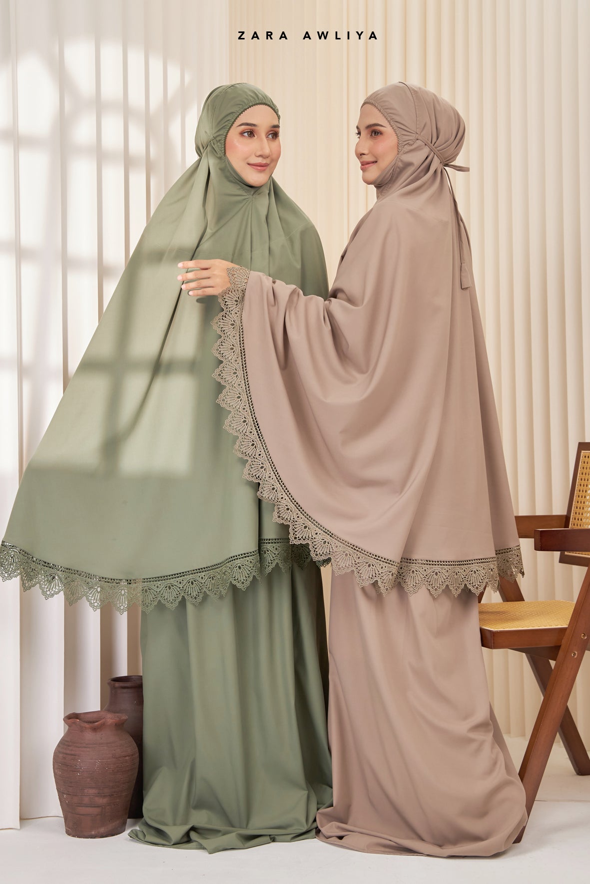 Telekung Emelda