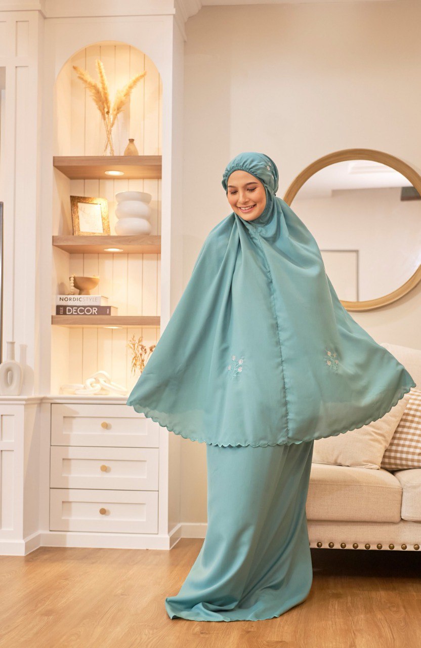 [AS IS SALE] Telekung Travel Clara